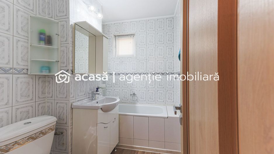 Rezervat De vânzare apartament spațios cu 2 camere decomandat etaj 3 - Poză 9