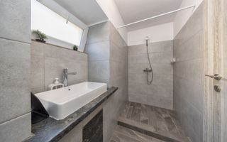 Garsonieră de vânzare–Centrul Istoric Brașov | Ideală regim hotelier - Poză 8
