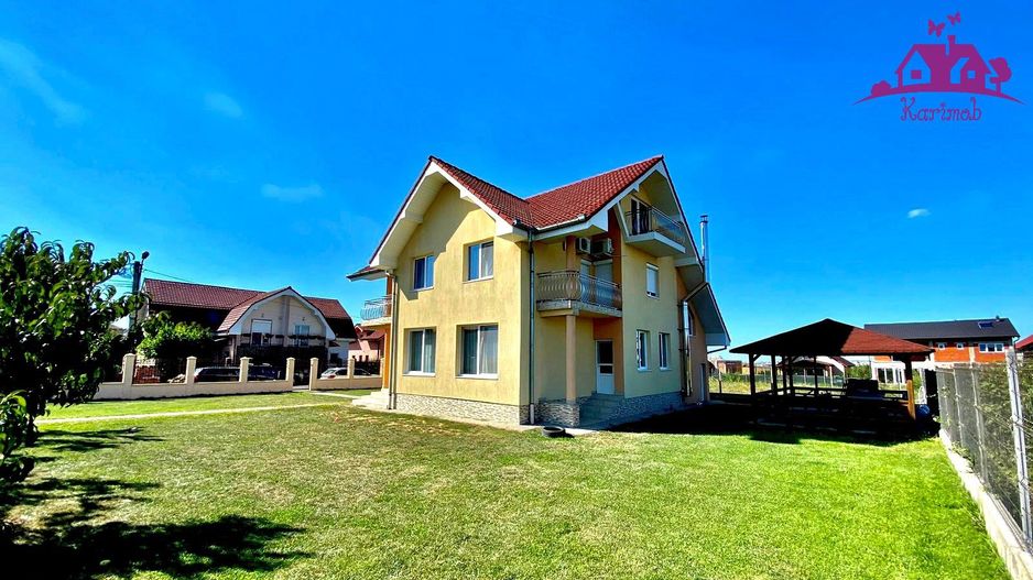 Casa lux in localitatea Sânmartin - Poză 18