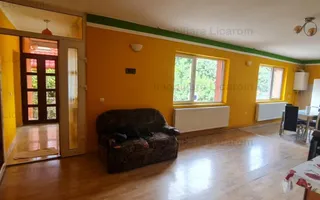 Casa individuala cu 2 apartamente, 6 camere,teren 403 mp,ASTRA. - Poză 11