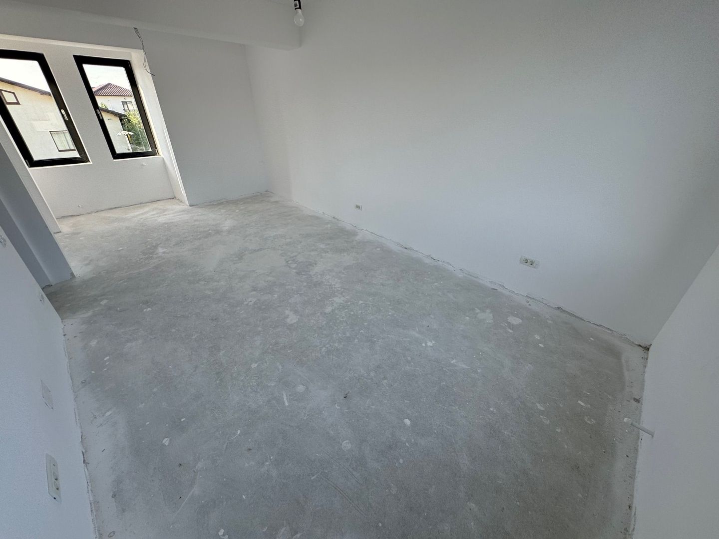 Vila Otopeni Odaile, curte GENEROASA 390m2 - Poză 11