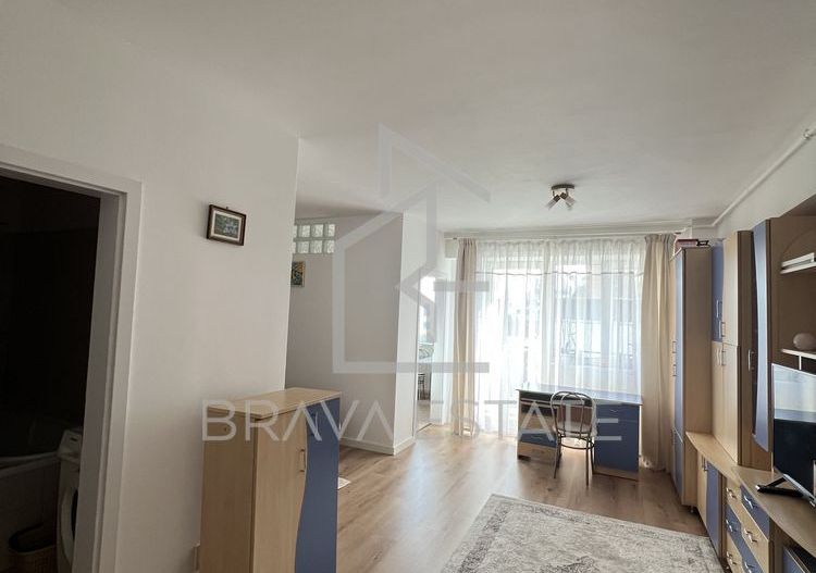 Apartament 41mp renovat recent, balcon, zona Iulius Mall - Poză 3