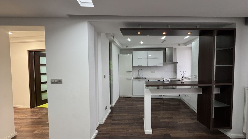 Super apartament in blocul turn de la OMV - Poză 11