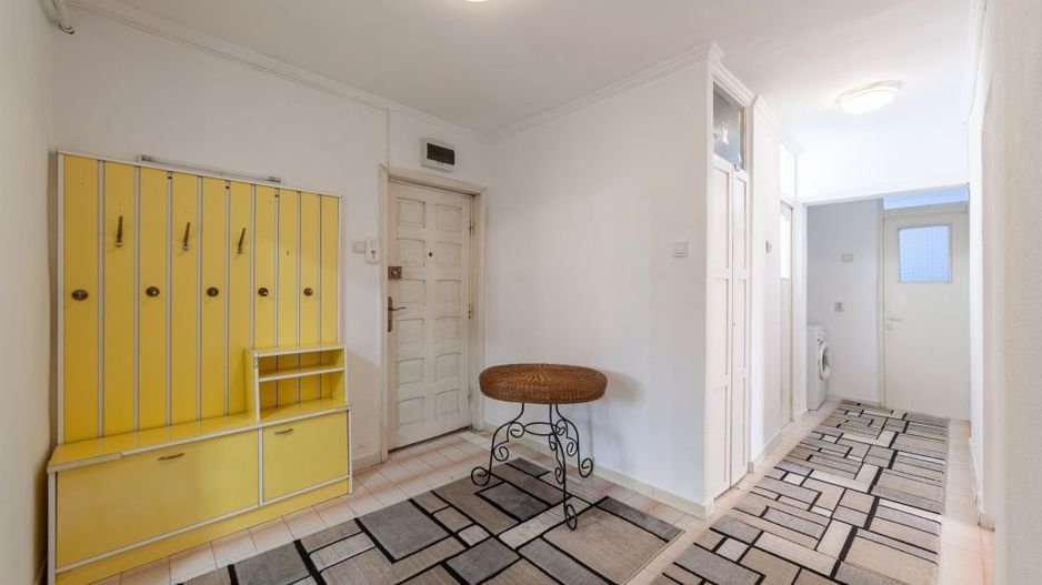 Apartament 3 camere - decomandat - 3 balcoane, etaj 3 cu lift, bloc 1991 - Poză 25