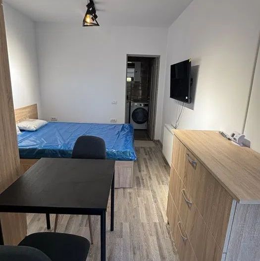 Studio de inchiriat - Poză 1