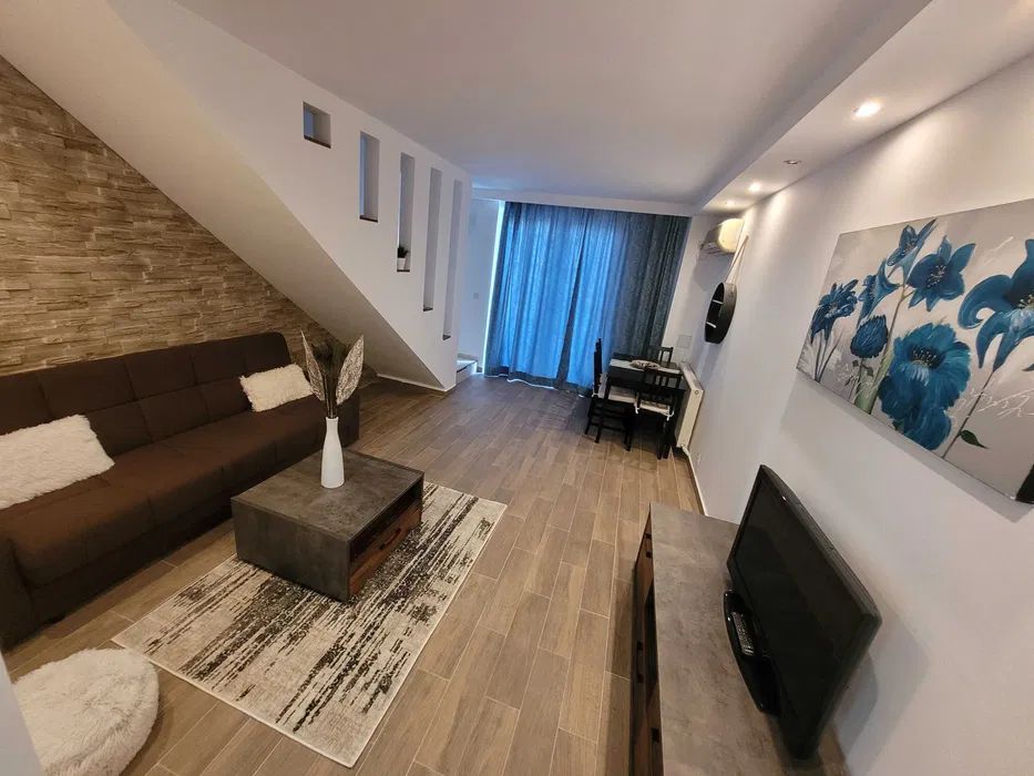 APARTAMENT SALA PALATULUI - Poză 2