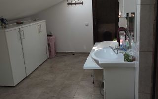 Apartament spațios la mansardă, 2 dormitoare și mult soare în Mănăștur - Poză 4