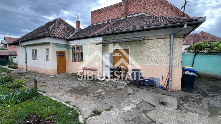 De vânzare: Proprietate cu 2 unități locative ,Zona Lupeni, Sibiu - Poză 2