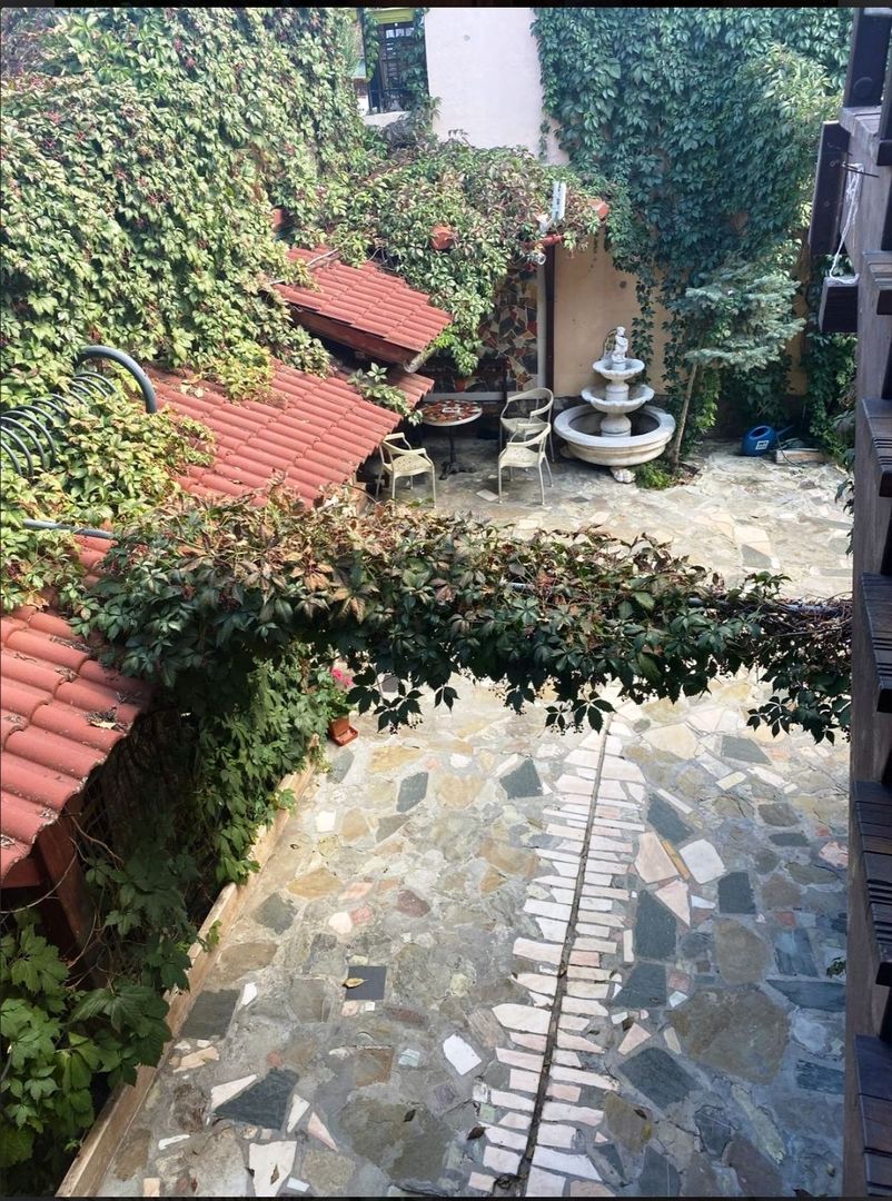 Pensiune cu 18 camere in centrul Brasovului - Poză 16