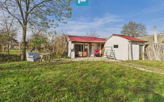 Casuță cu priveliște panoramică spre Cetatea Șiria - Poză 3