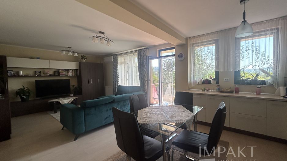 Vanzare apartament cu 2 camere + garaj, Borhanci! - Poză 5