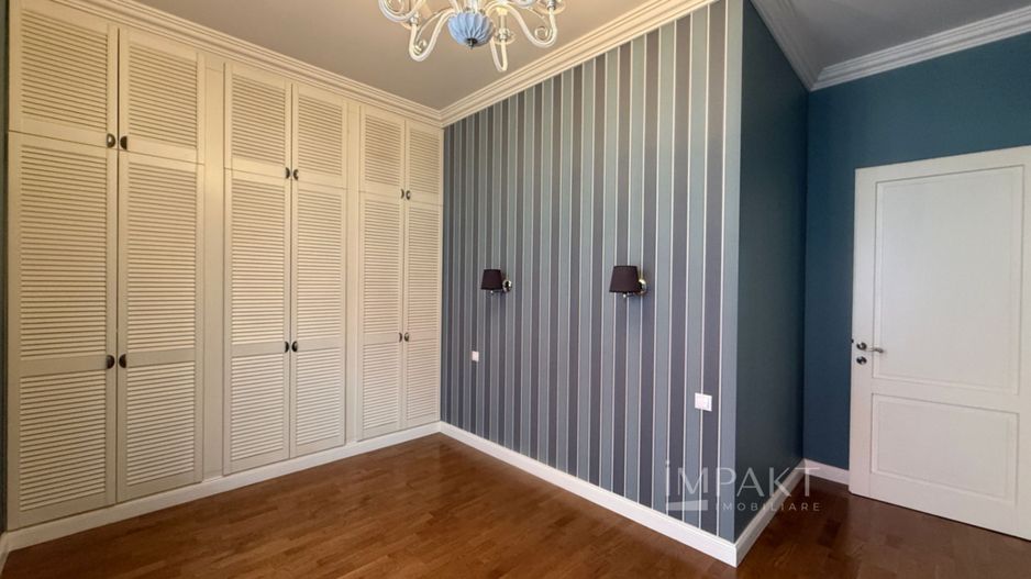 Apartament modern la vila cu gradina si teren 263mp aproape de centru - Poză 15