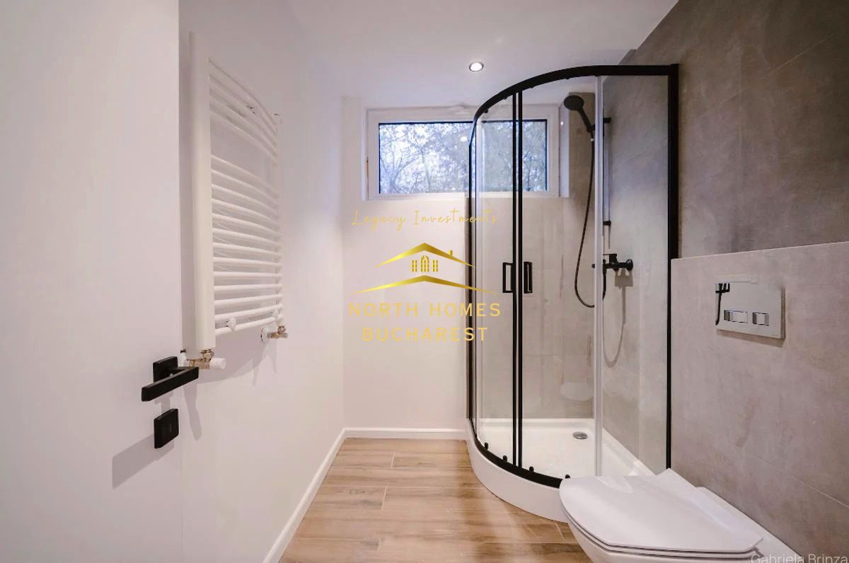 Apartament generos, 4 camere, terasa si doua locuri de parcare, Piata Victoriei - Poză 8