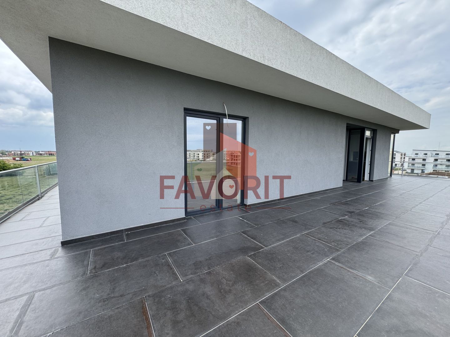 Penthouse cu terasa 70mp si 2 locuri de parcare in zona Torontalului - Poză 13