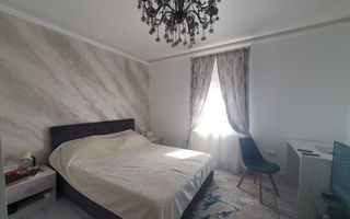 Casa renovata complet – zona Mall – - Poză 10