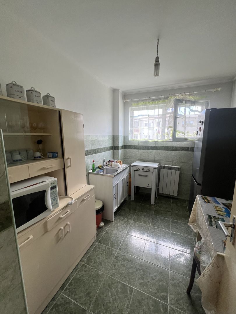 vand apartament 2 camere zona Kiseleff, etaj 3, gaz pe scara - Poză 2