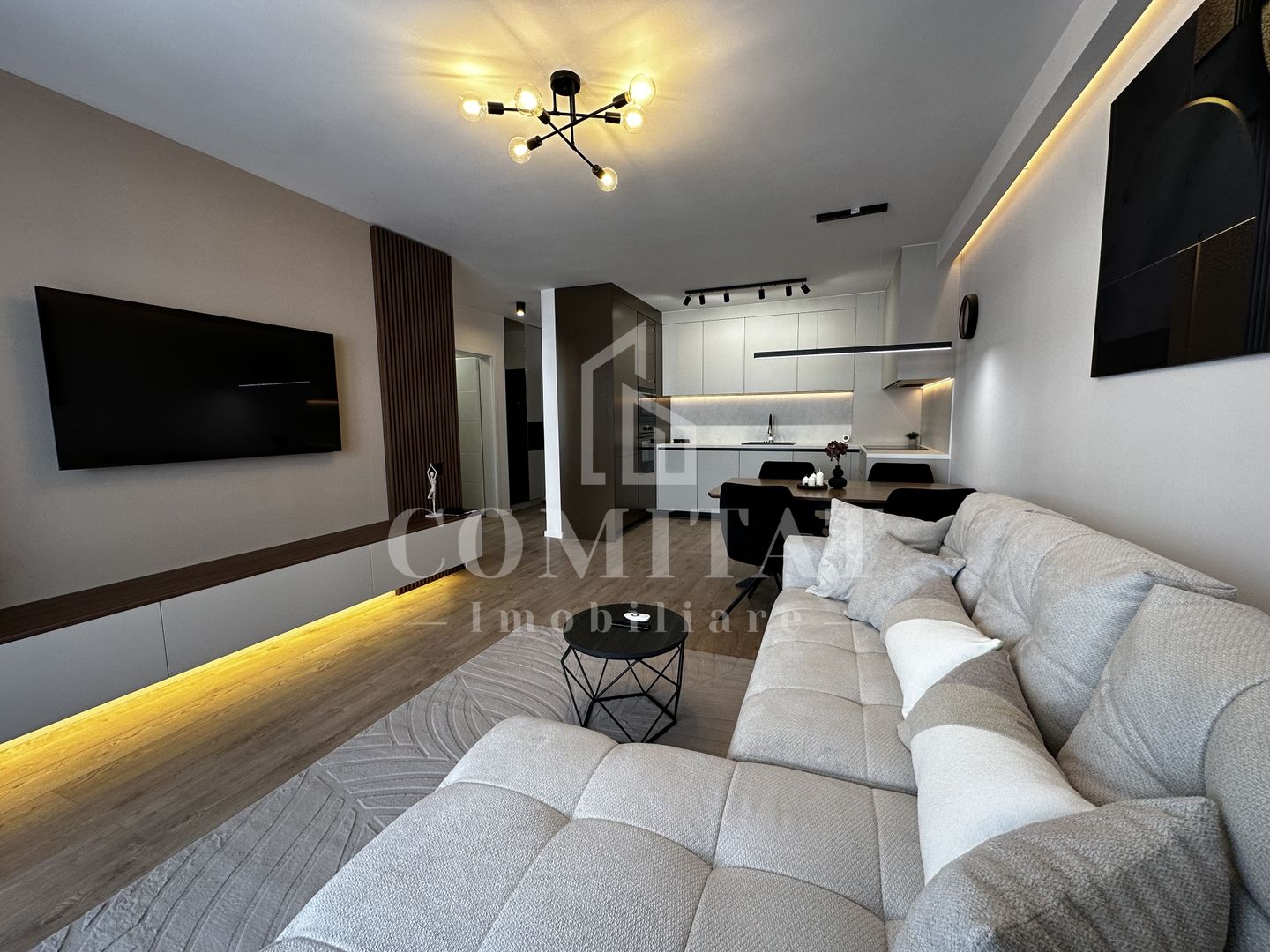 Apartamnt prmium | Etaj intermediar | Zona Eroilor - Floresti - Poză 1