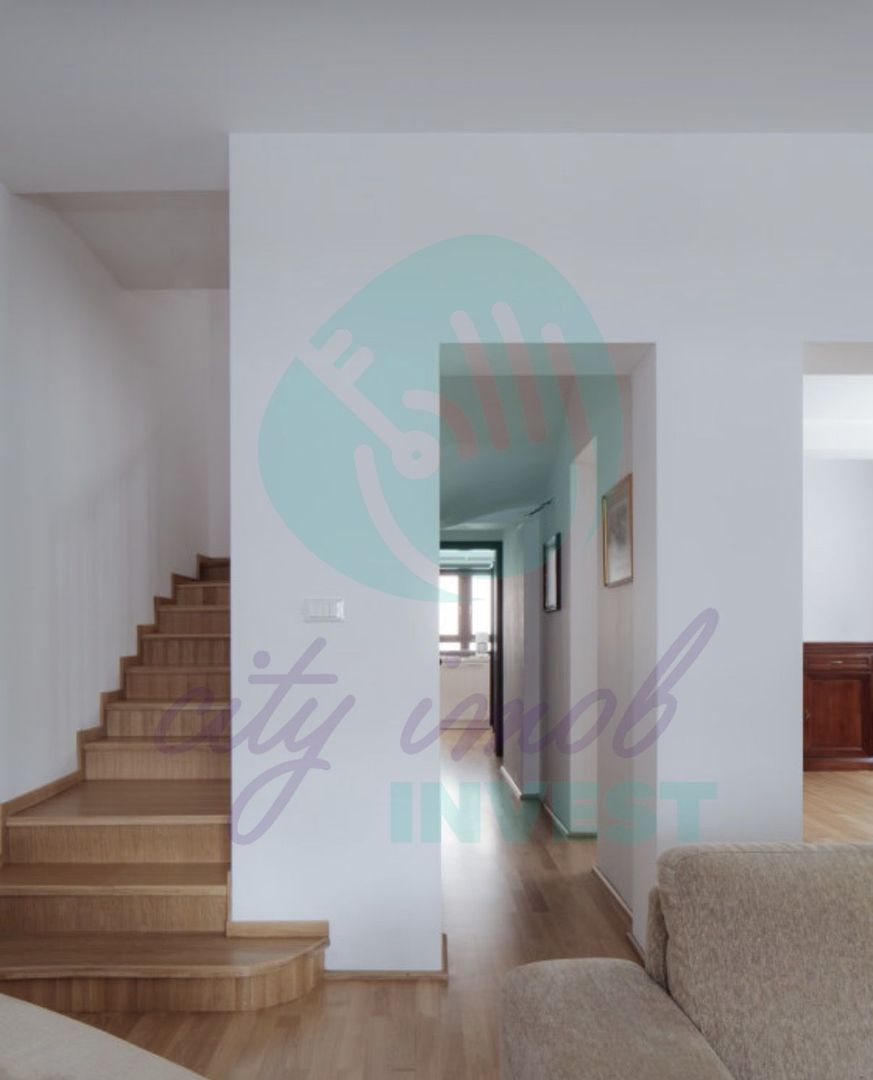 CASA ART-DECO CONSOLIDATA in 2011 cu gradina de 160 mp - Poză 8