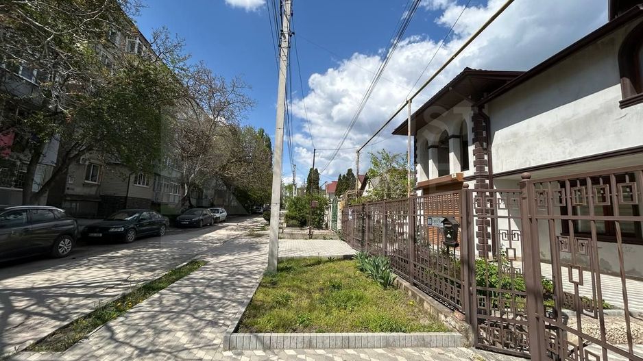 Vânzarea, casa/villa, 4 camere, str. Taras Șevcenco, Pământeni - Poză 2