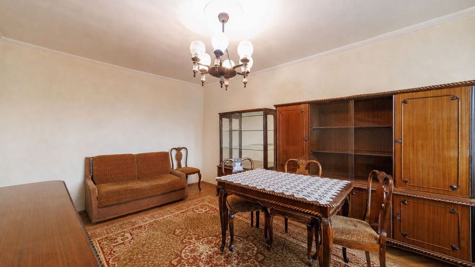 Apartament luminos cu 3 camere și balcon – Exercițiu - Poză 2