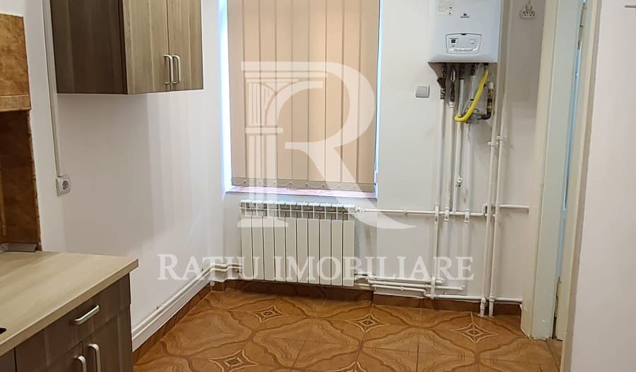 Apartament cu 2 camere | Etajul 1 | Pietonala | Ultracentral | Oradea - Poză 12