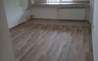 Etaj de inchiriat/ camere+ bai/bucatarie/spalatorie - Poză 8