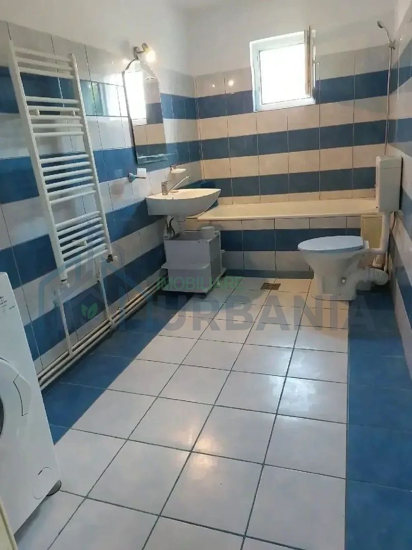 Cameră cu baie proprie în vilă, Centru – aproape UMF Nicolae Leon, intrare separată - Poză 3