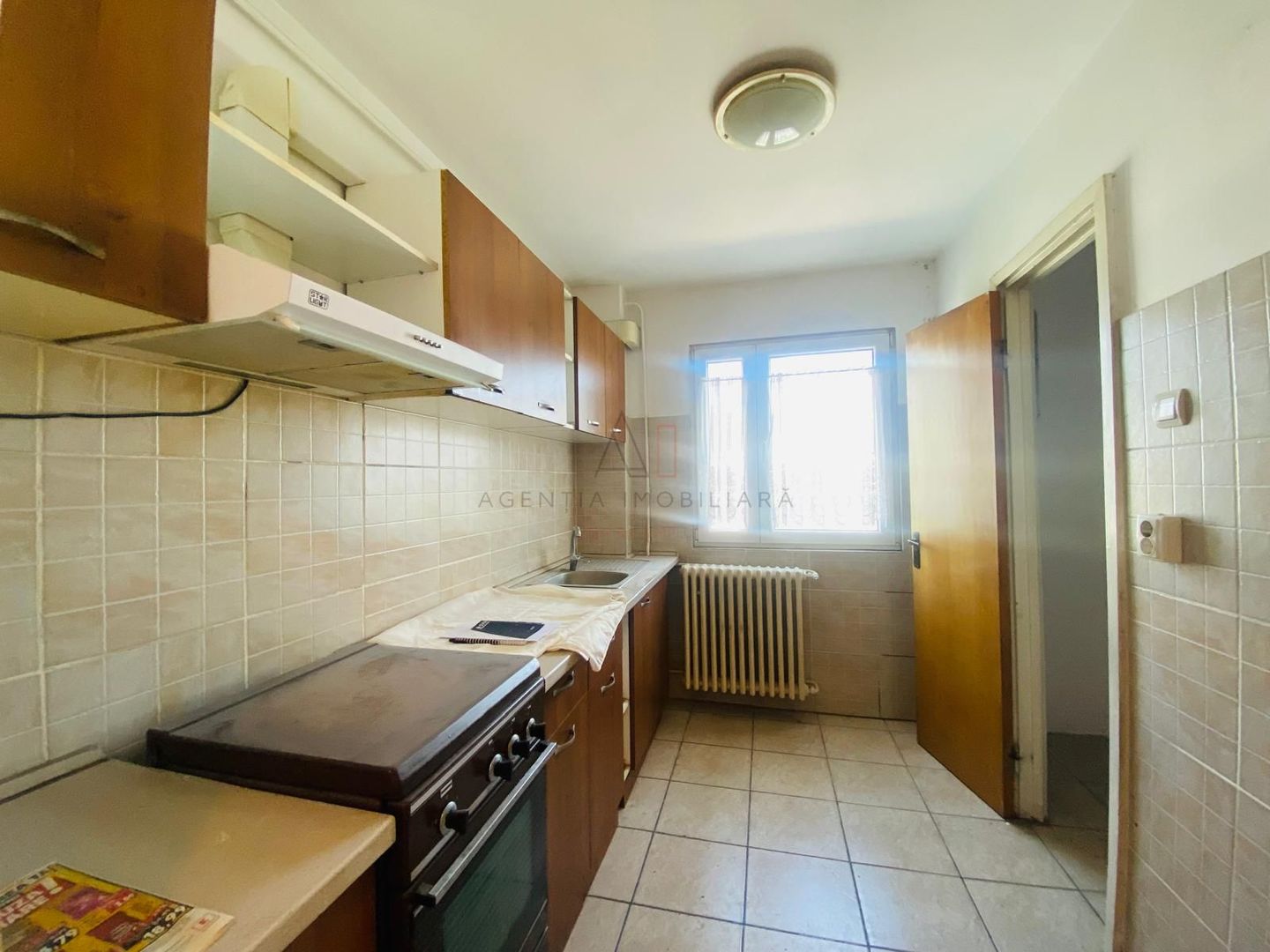 3 camere Apusului | Bloc reabilitat - Poză 8