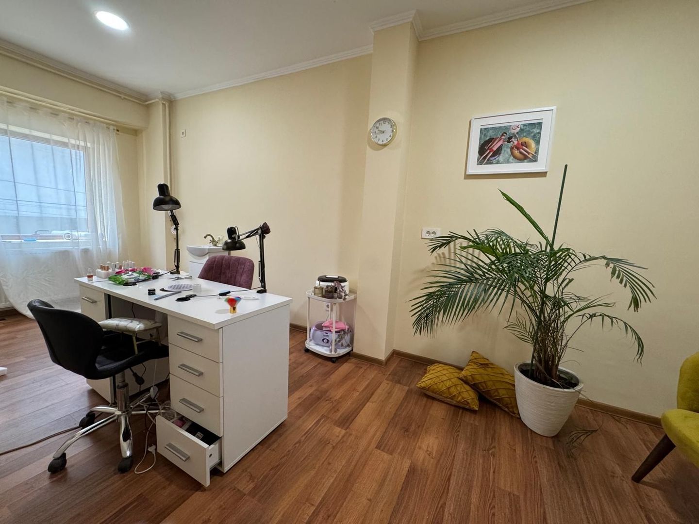 Apartament spatios etaj 1 I pretabil locuinta sau activitate profesion - Poză 4