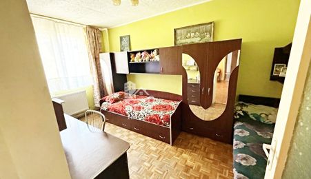 Apartament 2 camere de vanzare in zona Rogerius, Oradea
