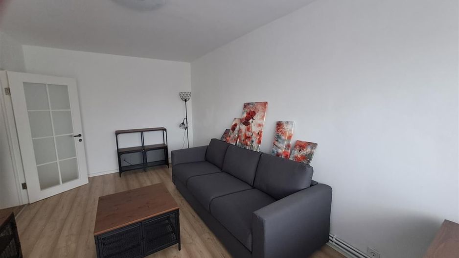 Etaj 1 4 camere  Complexul Studentesc-aproape de Sala Olimpia - Poză 11