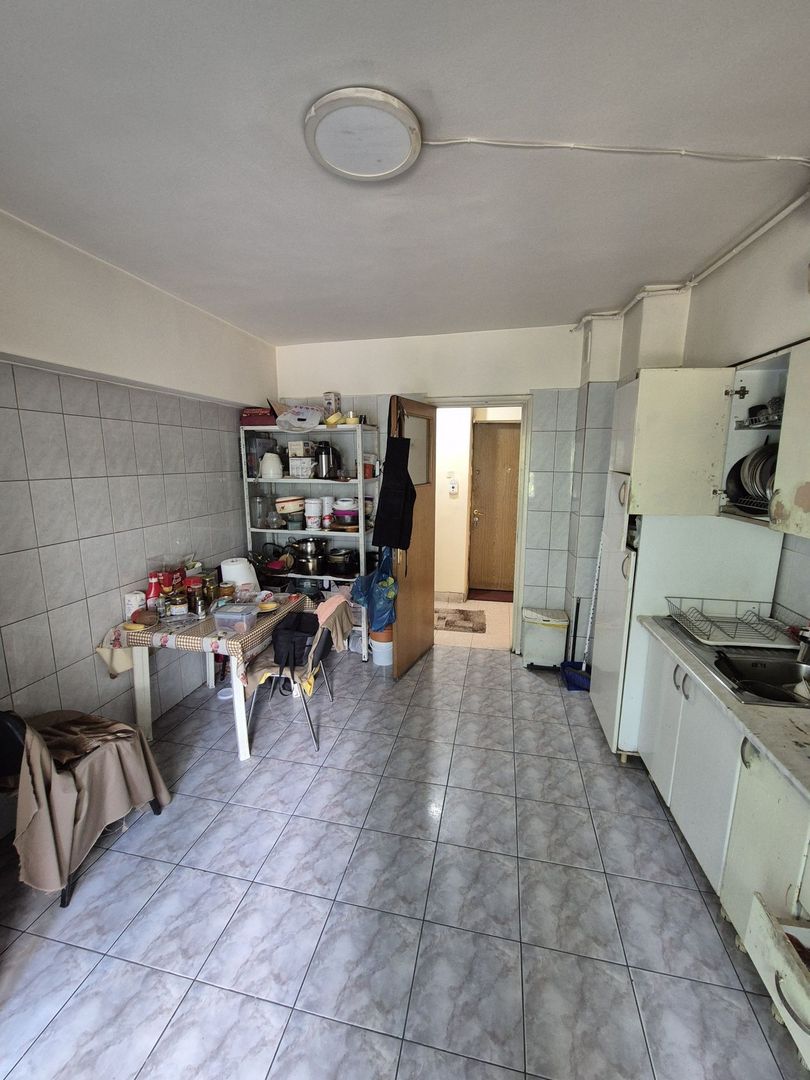 Vanzare Apartament 2 Camere Bd. Unirii la intersectia Nerva Traian cu O. Goga - Poză 6