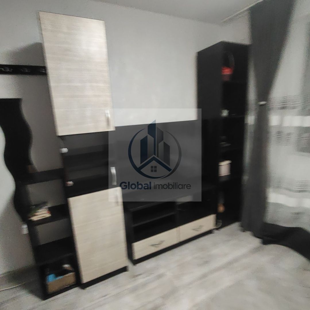 Pantelimon langa liceul teoretic Lucian Blaga - Poză 17