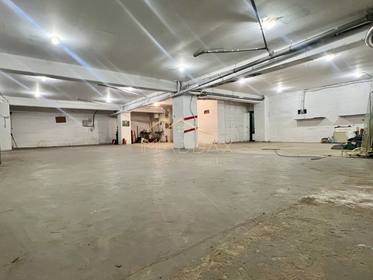 Spațiu comercial***350 mp**Rampa Auto//Lujerului – Militari - Poză 1