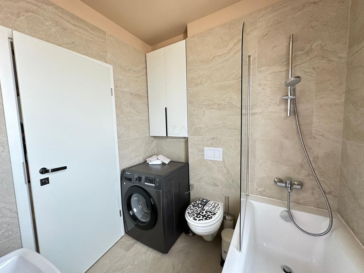 Mobilat si utilat. Loc parcare. - Poză 13