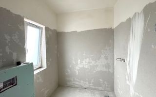 Casa individuala cu teren de 500 mp in zona accesibila. - Poză 7