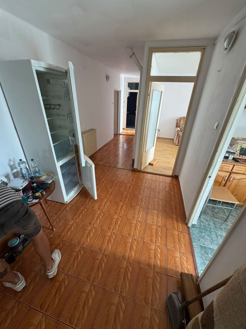 Apartament cu 4 camere de închiriat în Alba Iulia - Poză 7