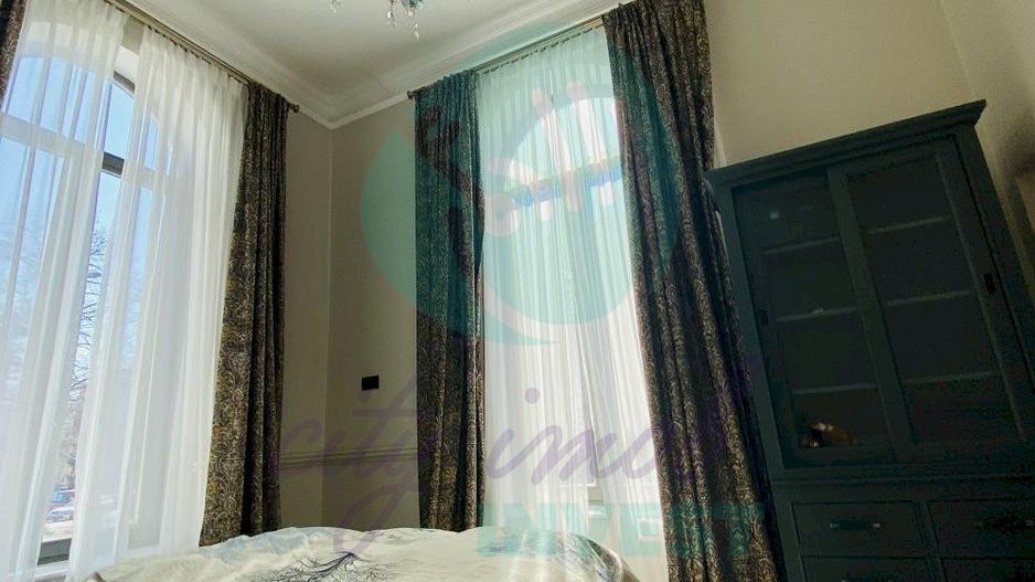 Vila complet renovata cu elemente decorative deosebite - Poză 12