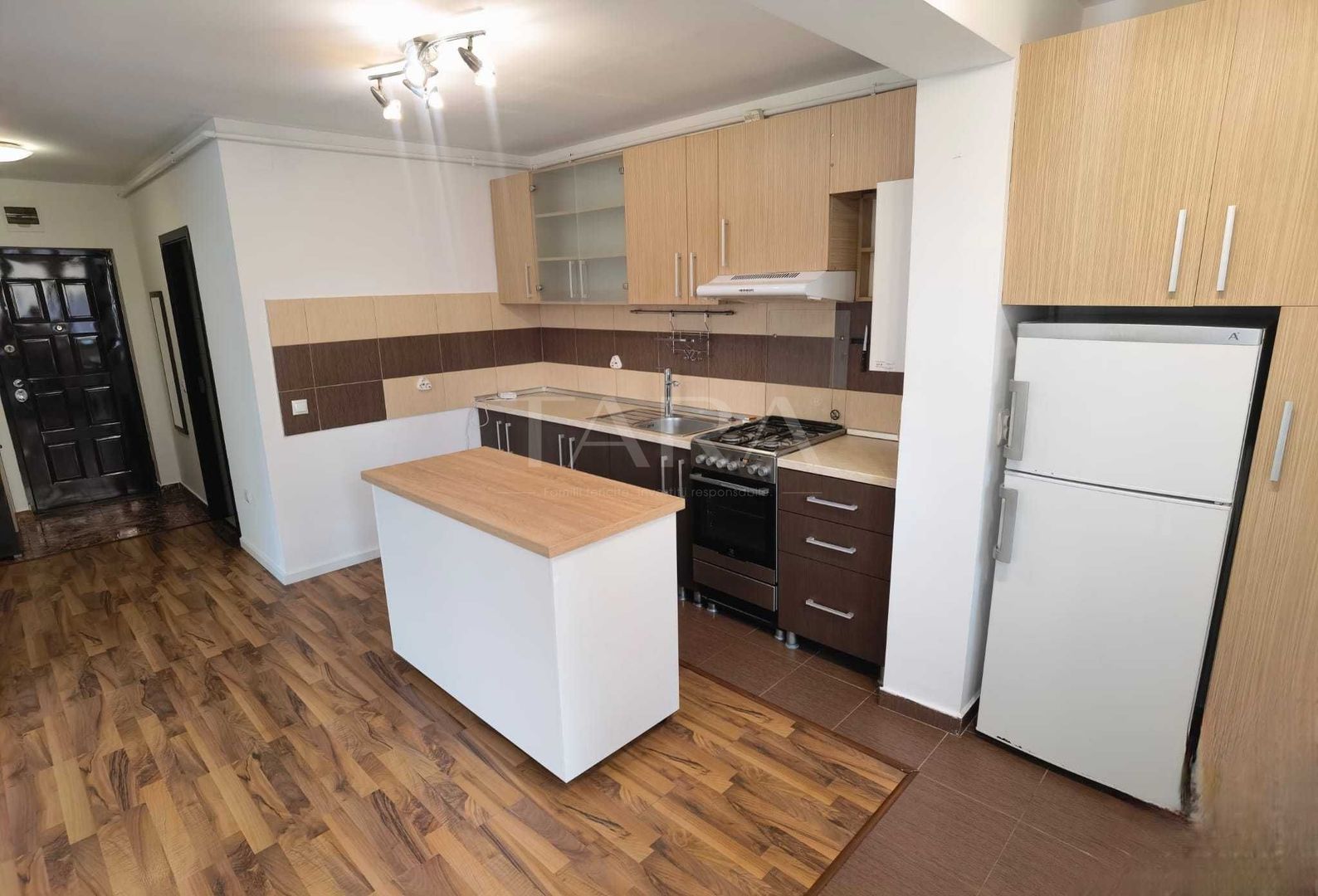 Apartament 2 camere cu grădină amenajată și parcare, Terra Florești - Poză 1
