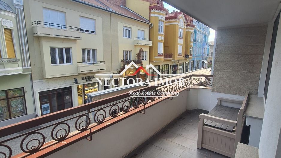 NECTORA IMOB-Apartament spectaculos Ultracentral 3 cam, Pietonala,85mp - Poză 1