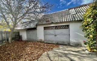 Garaj suprafata generoasa, str Dragos Voda, Vaslui - Poză 1