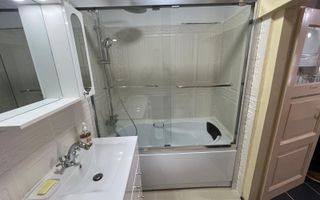 Garsonieră de închiriat – la 2 minute de centru cu curte - Poză 4