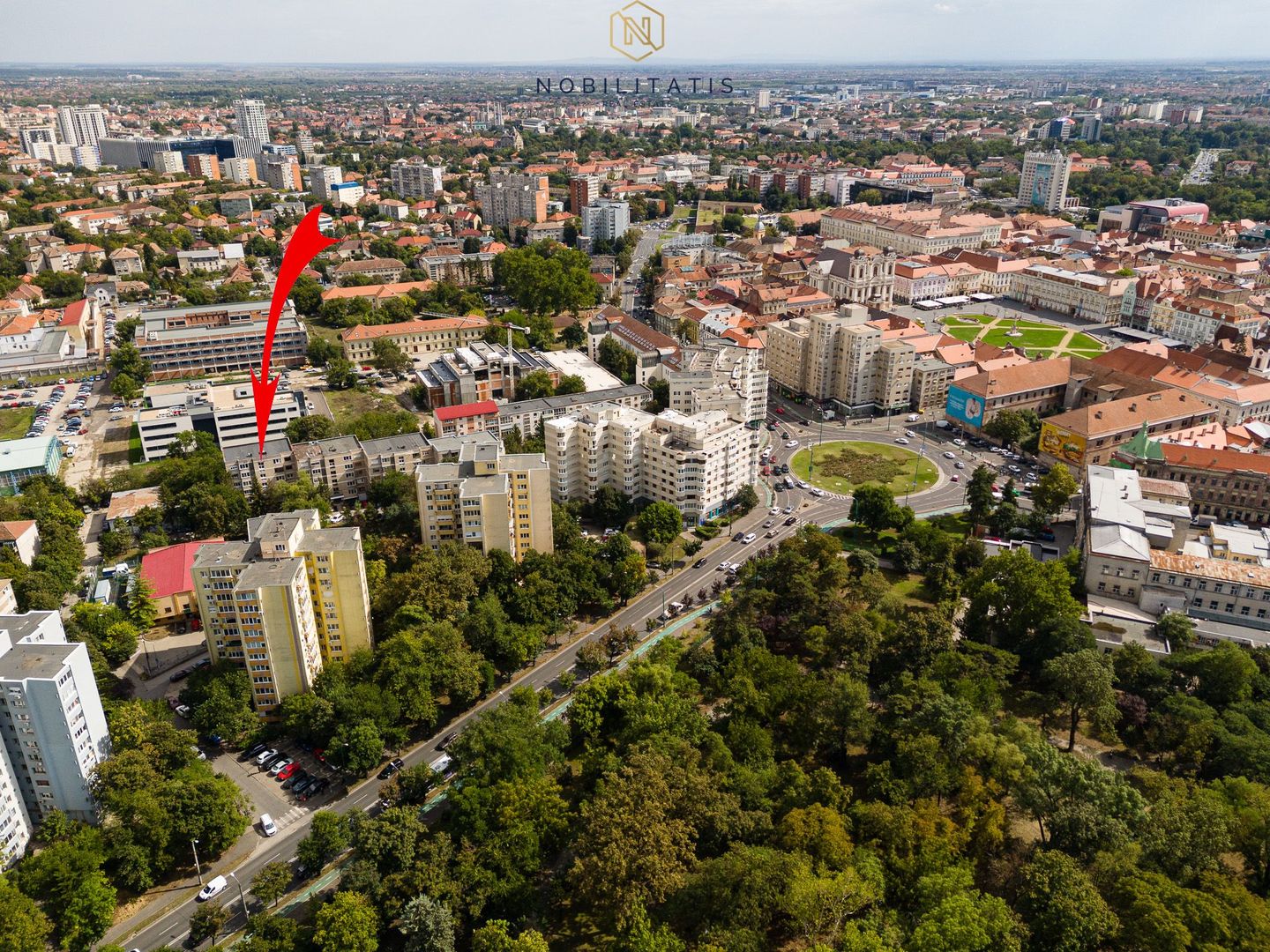 Un apartament cum rar găsești, în centrul orasului | 4 camere & 2 bai - Poză 23