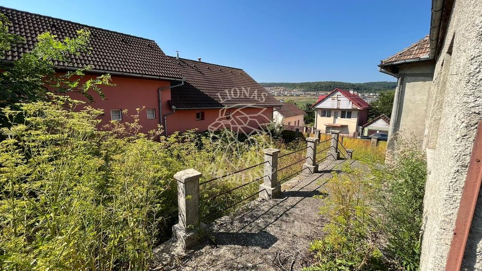 Teren intravilan 1800 mp cu constructie casa-Chinteni - Poză 5