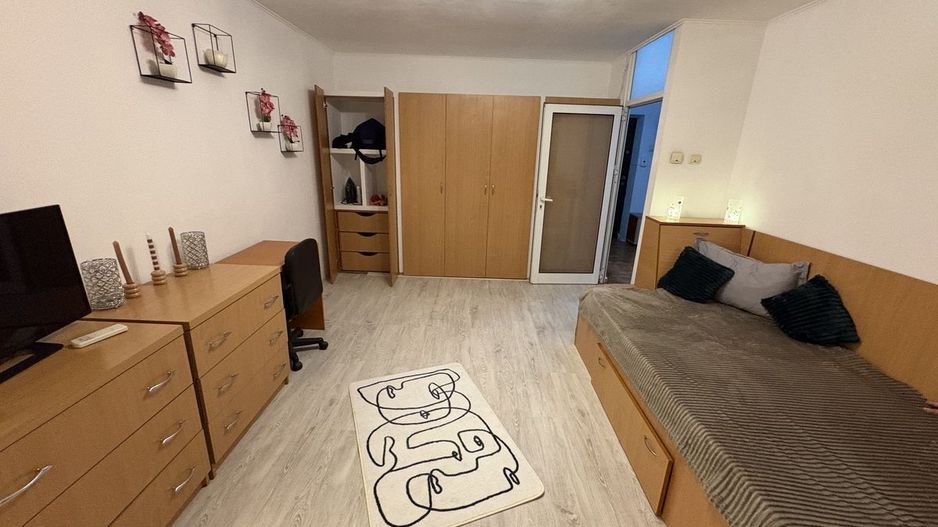Garsoniera spatioasa in zona Piata Muncii - Campia Libertatii - Poză 2