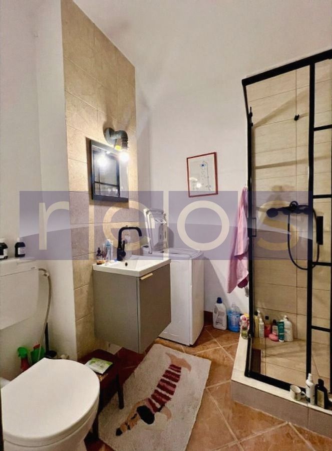 DE VÂNZARE APARTAMENT 3 CAMERE SPAȚIOS ÎN ZONA UNIVERSITATE – ROMANĂ - Poză 3