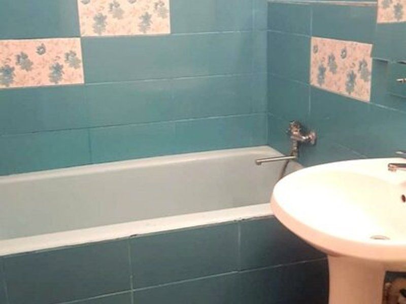 Apartament cu 2 camere, parter  - cartier Tiglina 1 - Poză 3