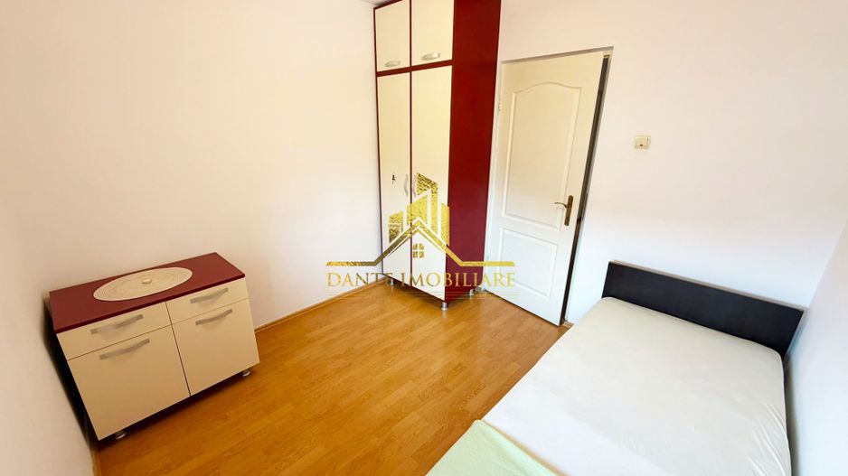 Casa, 4 camere, modern, parcare, curte, balcon, zona Semicentrala - Poză 9