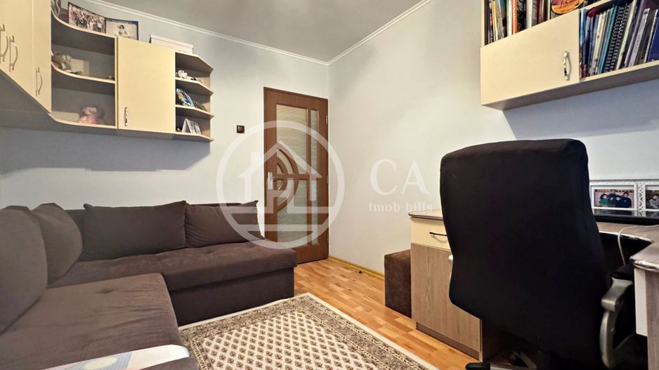 Apartament cu 3 camere de vanzare in Decebal, Oradea - Poză 5