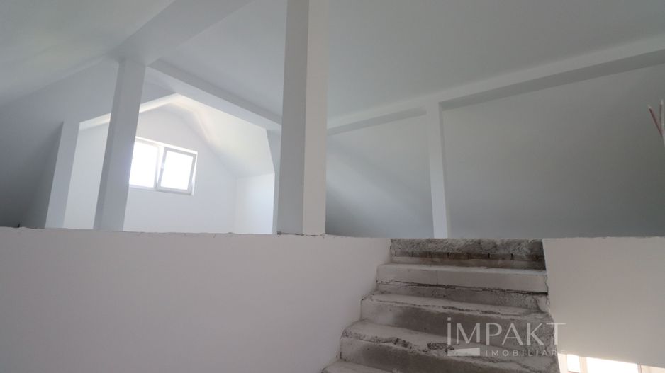 Casa individuala cu teren de 440 mp, situata in Dezmir! - Poză 20